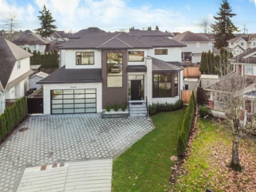 Outdoor Kitchen Photo of 18446 68a Avenue, Surrey, BC