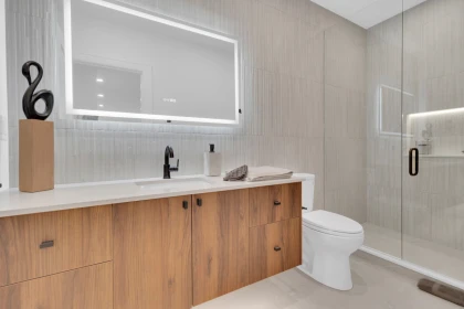 Guest Bathroom Photo of 13407 Marine Drive, Surrey, BC