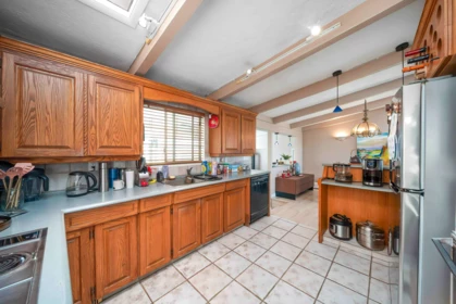 Guest Bathroom Photo of 122 Graham Drive, Delta, BC