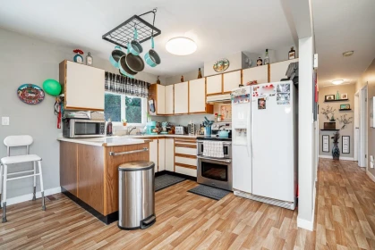 Breakfast Nook Photo of 17254 62a Avenue, Surrey, BC