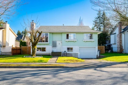 17254 62a Avenue, Surrey, BC, Surrey — Single Family Residence for sale