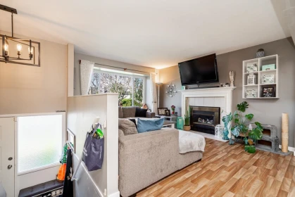17254 62a Avenue, Surrey, BC, Surrey — Single Family Residence for sale