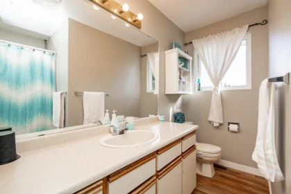 Mudroom Photo of 17254 62a Avenue, Surrey, BC
