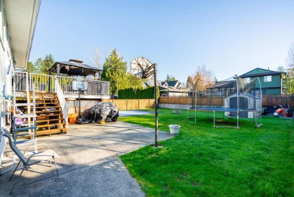 Swimming Pool Photo of 17254 62a Avenue, Surrey, BC