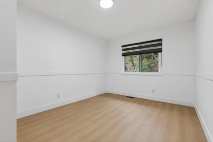 Hallway Photo of 2359 Harper Drive, Abbotsford, BC