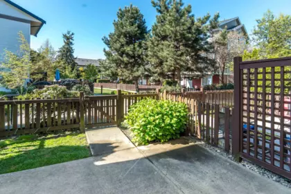 Basement Recreation Room Photo of 26 19505 68a Avenue, Surrey, BC