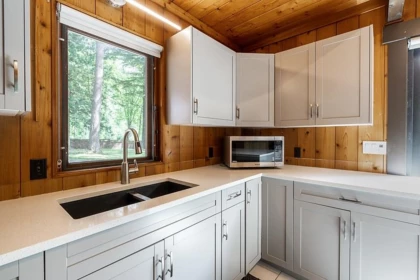 Breakfast Nook Photo of 1680 Columbia Valley Road, Lindell Beach, BC