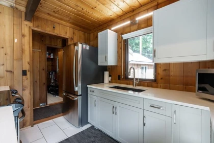 Walk-In Closet Photo of 1680 Columbia Valley Road, Lindell Beach, BC