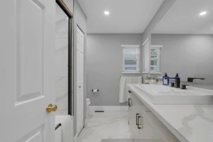 Hot Tub / Spa Photo of 7461 123 Street, Surrey, BC