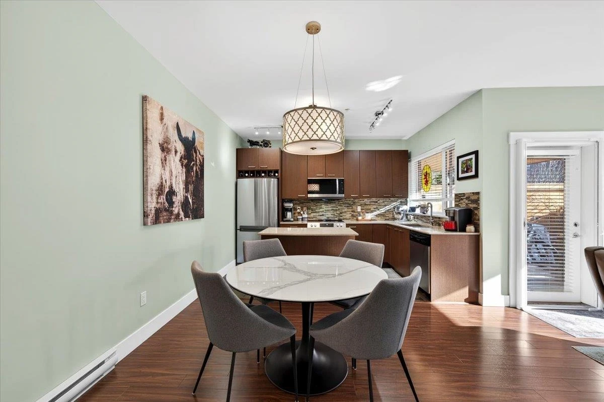Family Room Photo of 102 2473 Atkins Avenue, Port Coquitlam, BC