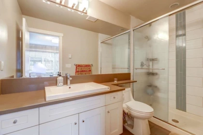 Entry Foyer Photo of 3 6378 142 Street, Surrey, BC