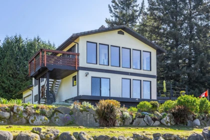 Swimming Pool Photo of 162 210 Street, Langley, BC