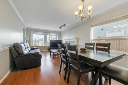 5056 Manor Street, Burnaby, BC, Burnaby — Half Duplex for sale