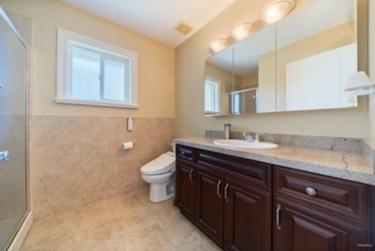 Hallway Photo of 7533 Curtis Street, Burnaby, BC