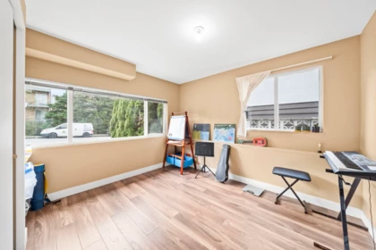 Garage Interior Photo of 39 Mott Crescent, New Westminster, BC