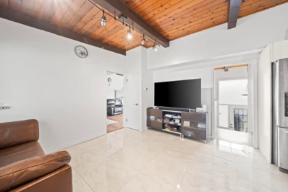 Primary Bedroom Photo of 39 Mott Crescent, New Westminster, BC