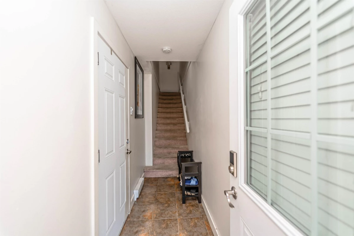 Family Room Photo of 2 31235 Upper Maclure Road, Abbotsford, BC
