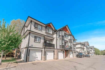2 31235 Upper Maclure Road, Abbotsford, BC, Abbotsford — Townhouse for sale