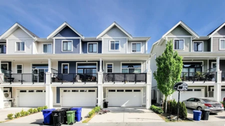 Swimming Pool Photo of 44486 Sherry Drive, Chilliwack, BC