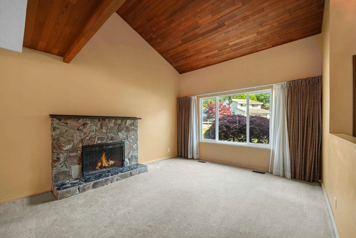 Family Room Photo of 19661 50a Avenue, Langley, BC
