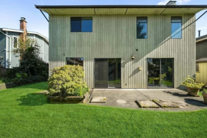 Front Yard Photo of 19661 50a Avenue, Langley, BC