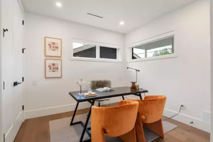 Breakfast Nook Photo of 948 W 57th Avenue, Vancouver, BC