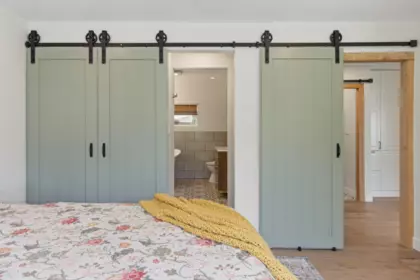 Walk-In Closet Photo of 38139 Clarke Drive, Squamish, BC