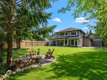 421 Solaz Place, Gibsons, BC, Gibsons — Single Family Residence for sale