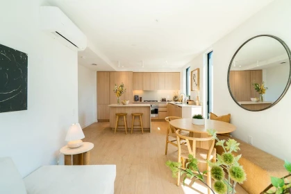 Breakfast Nook Photo of 222 2820 Nanaimo Street, Vancouver, BC