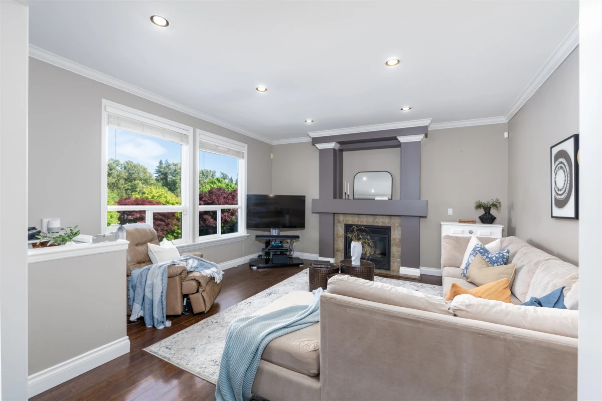 Dining Area Photo of 11656 Creekside Street, Maple Ridge, BC