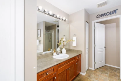 Walk-In Closet Photo of 11656 Creekside Street, Maple Ridge, BC