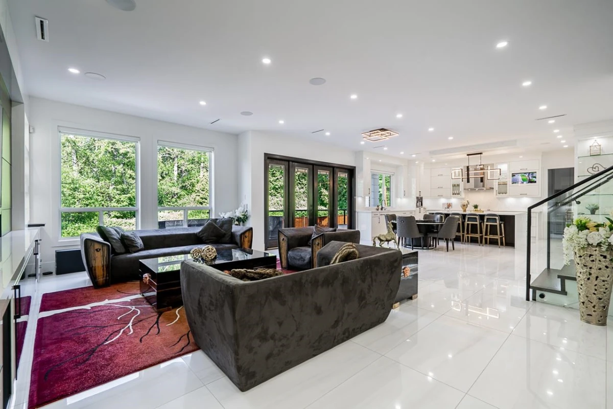 Dining Area Photo of 16577 29a Avenue, Surrey, BC