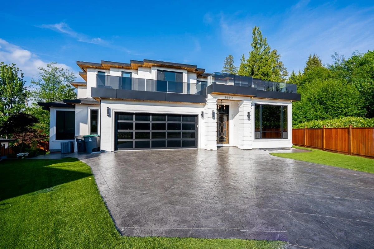 Exterior Rear Photo of 16577 29a Avenue, Surrey, BC