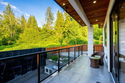 Hot Tub / Spa Photo of 16577 29a Avenue, Surrey, BC