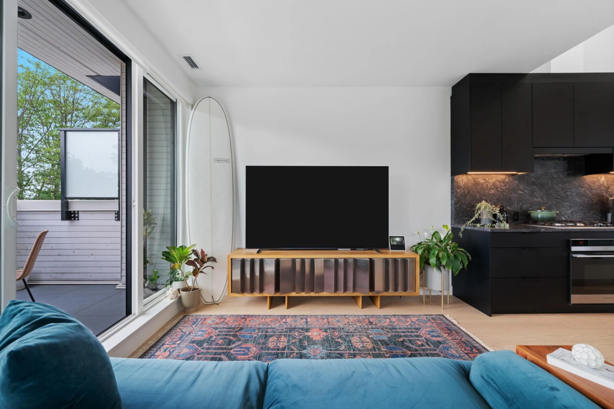 Living Room Photo of 201 650 E 2nd Street, North Vancouver, BC
