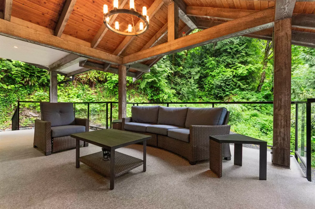 Dining Area Photo of 42934 Old Orchard Road, Chilliwack, BC