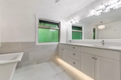 Guest Bathroom Photo of 42934 Old Orchard Road, Chilliwack, BC