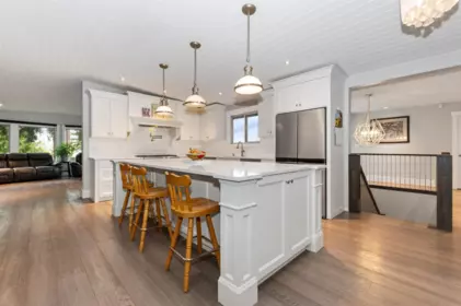 Kitchen Island Photo of 42934 Old Orchard Road, Chilliwack, BC