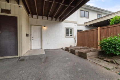 Kitchen Photo of 12 9473 Hazel Street, Chilliwack, BC