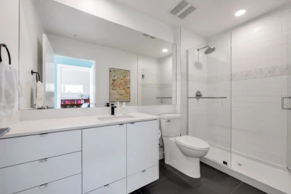 Basement Recreation Room Photo of 301 2345 Rindall Avenue, Port Coquitlam, BC