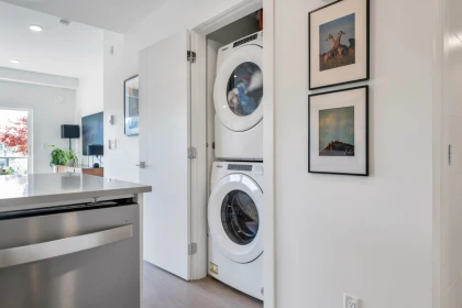 Guest Bathroom Photo of 301 2345 Rindall Avenue, Port Coquitlam, BC