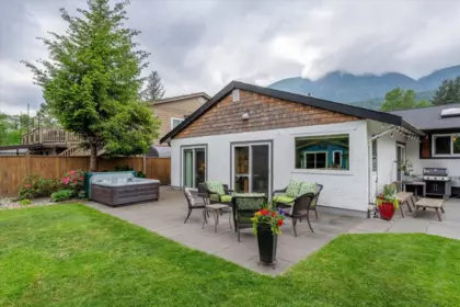 Garden / Landscaping Photo of 41562 Rod Road, Squamish, BC
