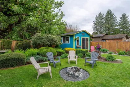Swimming Pool Photo of 41562 Rod Road, Squamish, BC