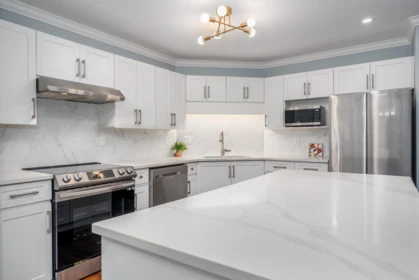 301 2410 Emerson Street, Abbotsford, BC, Abbotsford — Apartment/Condo for sale