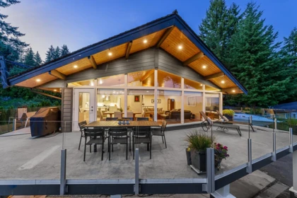 Hot Tub / Spa Photo of 4375 Woodcrest Road, West Vancouver, BC
