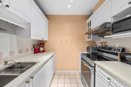 1505 6838 Station Hill Drive, Burnaby, BC, Burnaby — Apartment/Condo for sale