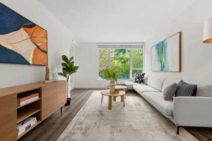 201 5189 Gaston Street, Vancouver, BC, Vancouver — Apartment/Condo for sale