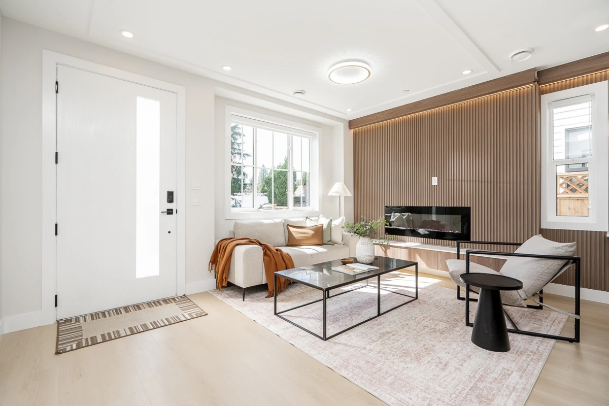 Living Room Photo of 101 1625 Manning Avenue, Port Coquitlam, BC