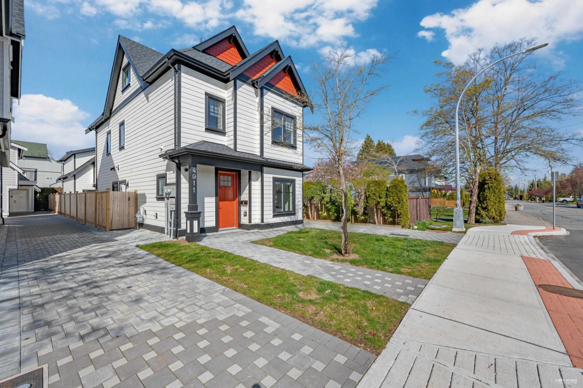 Exterior Rear Photo of 4911A 53 Street, Delta, BC