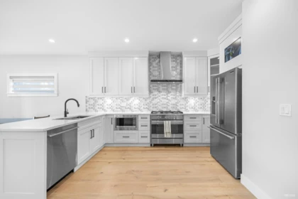 Kitchen Photo of 4911A 53 Street, Delta, BC